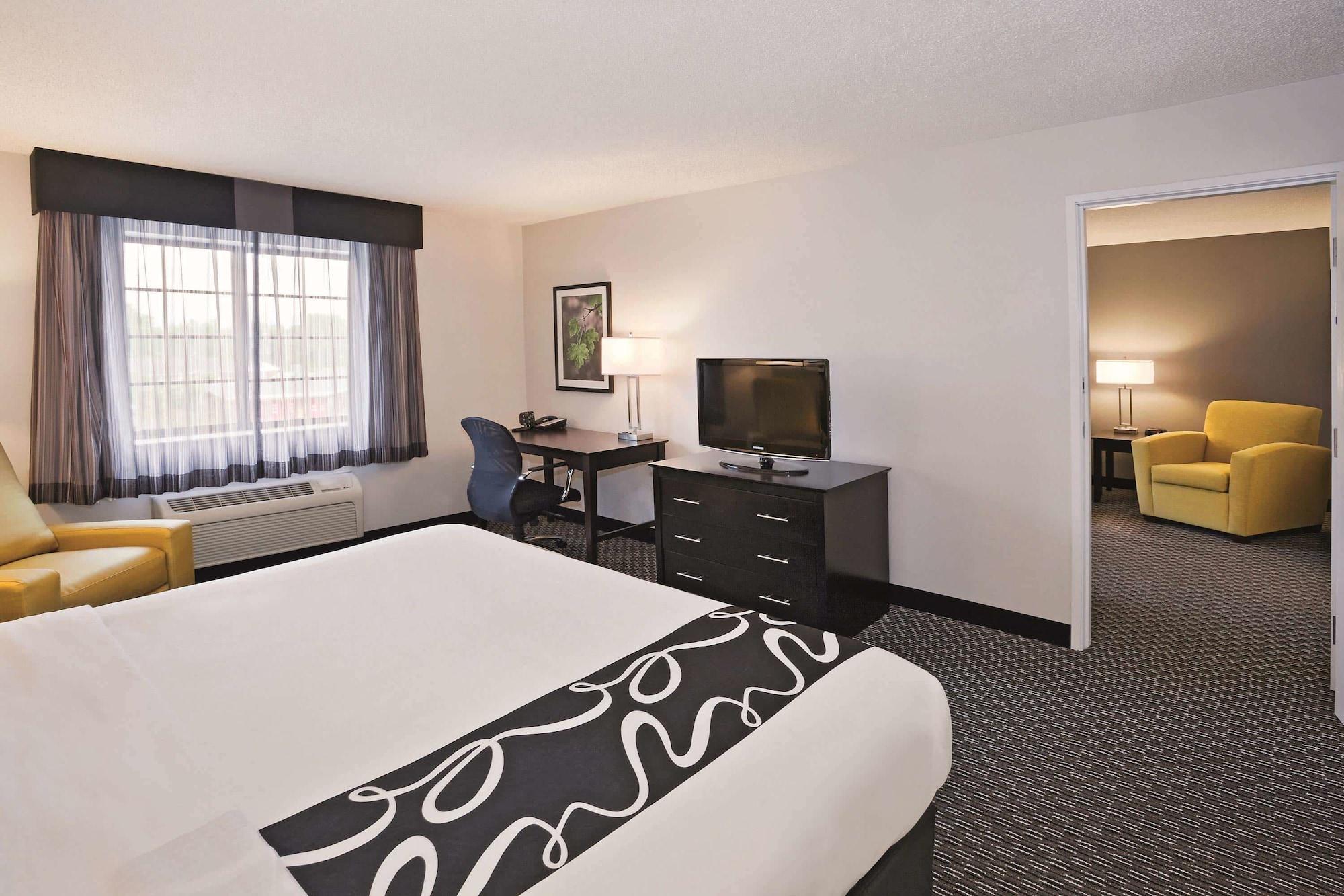 La Quinta By Wyndham Cleveland Macedonia Hotel Bagian luar foto