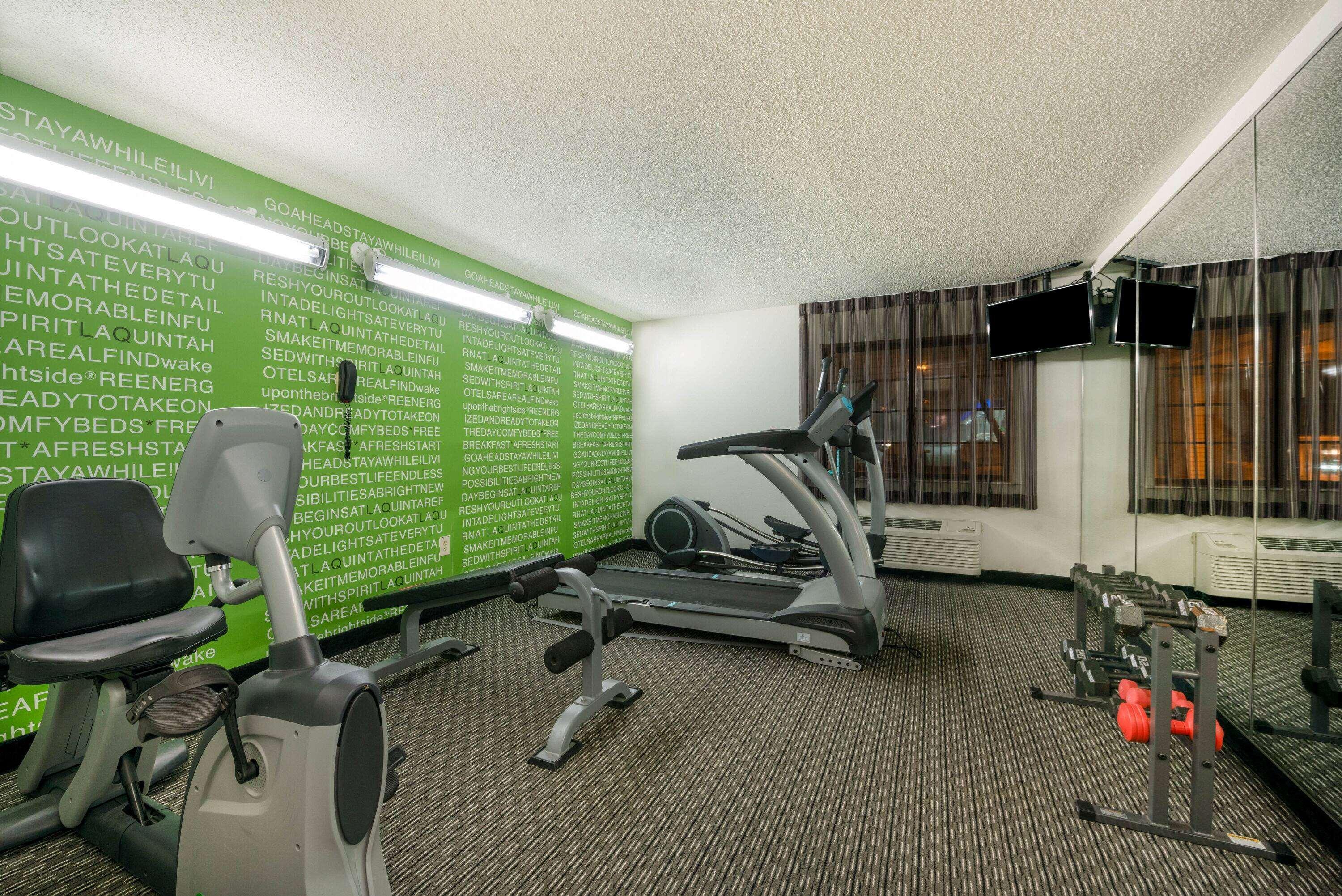 La Quinta By Wyndham Cleveland Macedonia Hotel Bagian luar foto