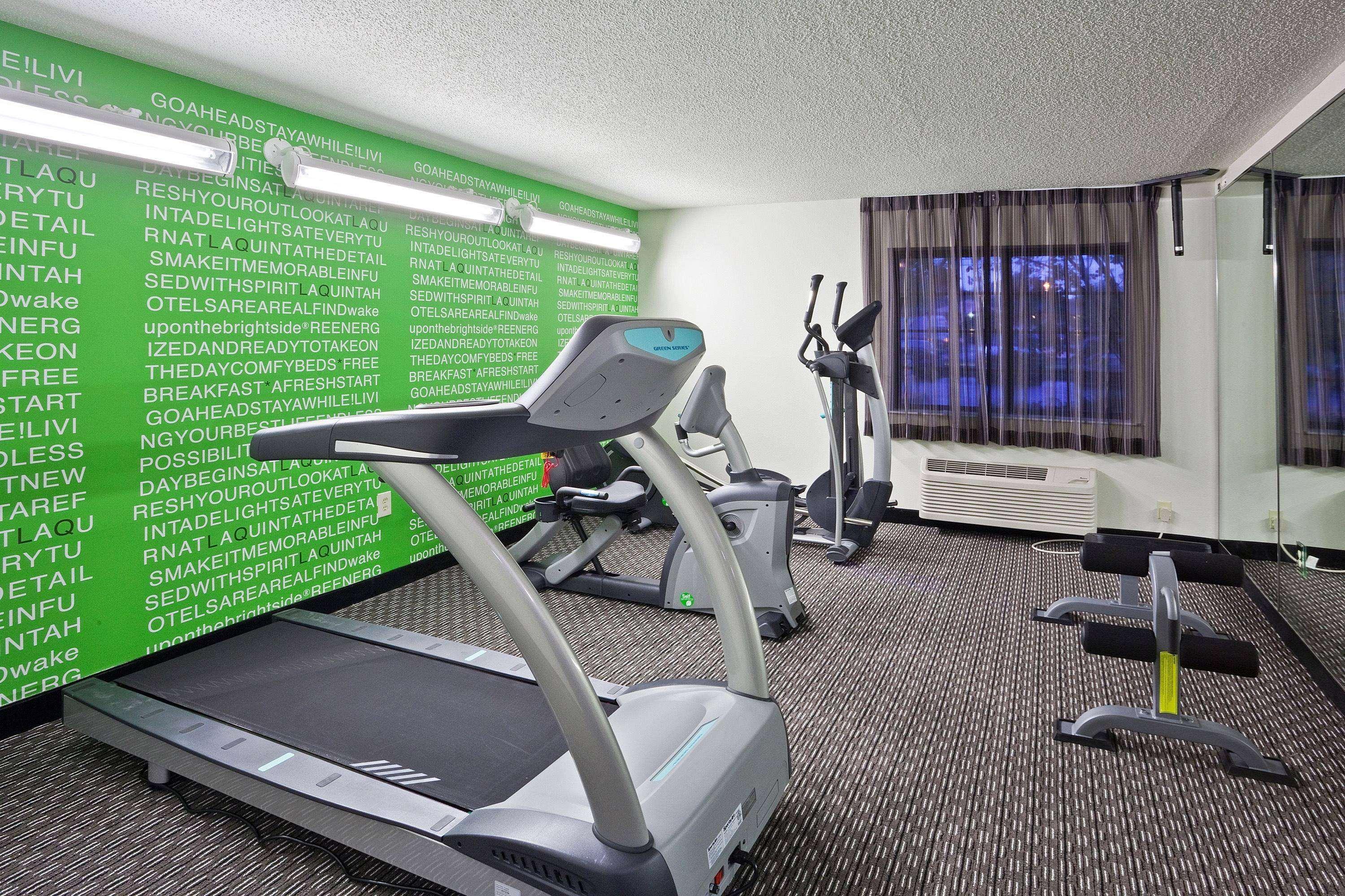 La Quinta By Wyndham Cleveland Macedonia Hotel Bagian luar foto