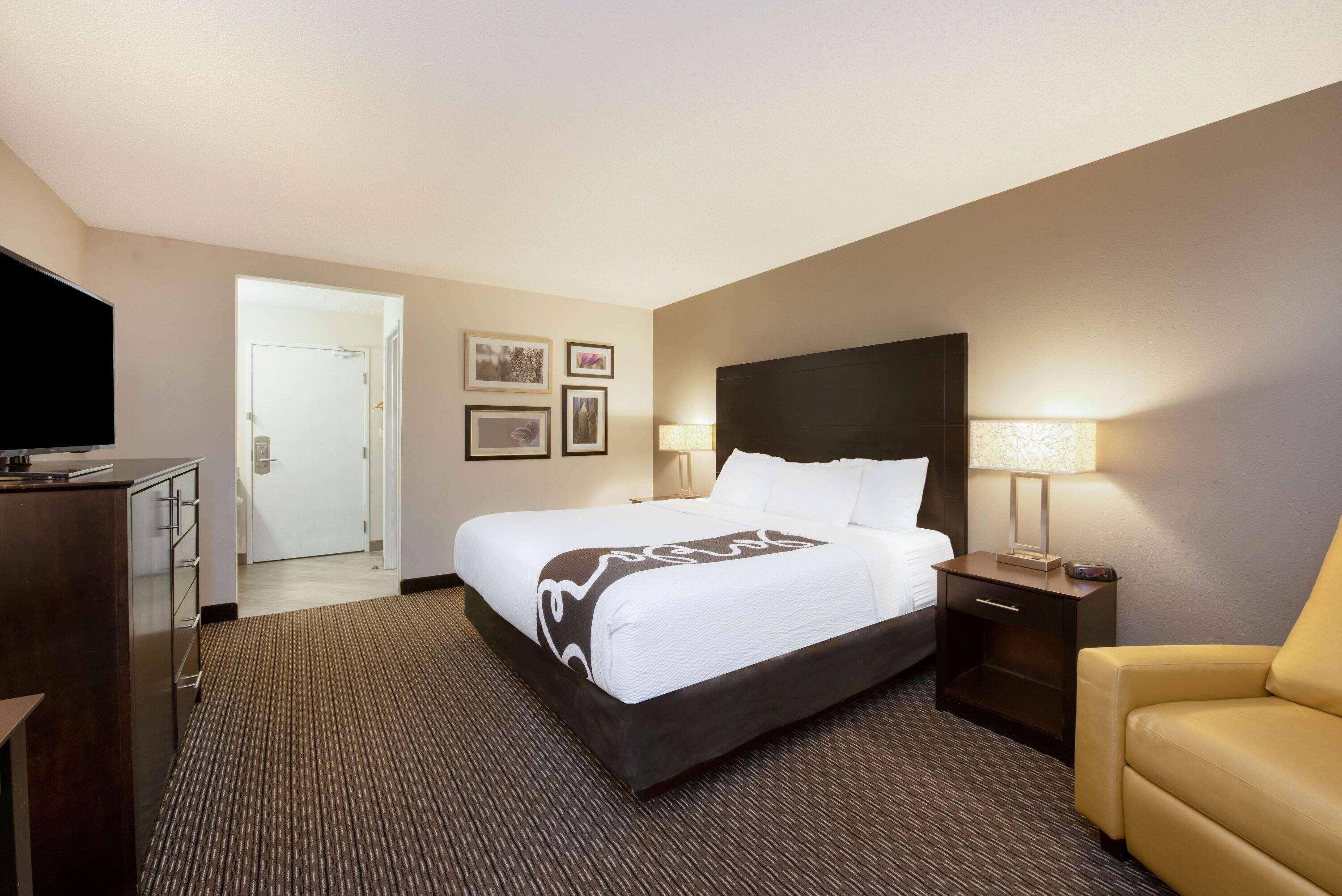 La Quinta By Wyndham Cleveland Macedonia Hotel Bagian luar foto