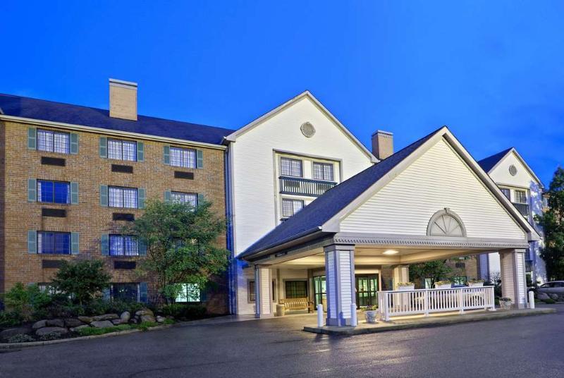 La Quinta By Wyndham Cleveland Macedonia Hotel Bagian luar foto
