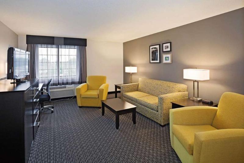 La Quinta By Wyndham Cleveland Macedonia Hotel Bagian luar foto